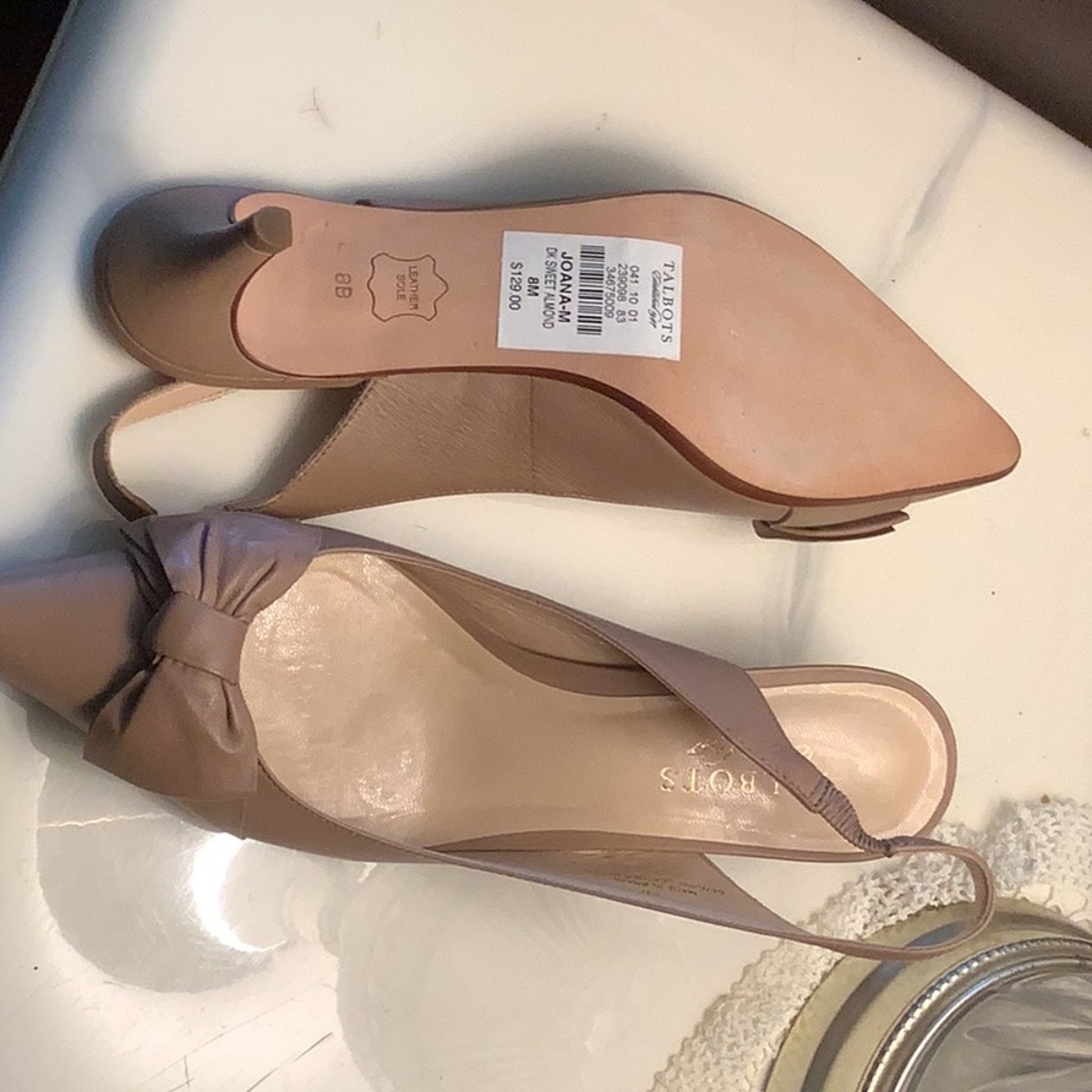 Shoes - Picture 2 of 3